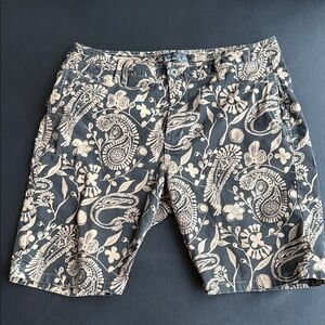 Scotch & Soda Black and Cream Paisley Amsterdam Couture Shorts Size 32